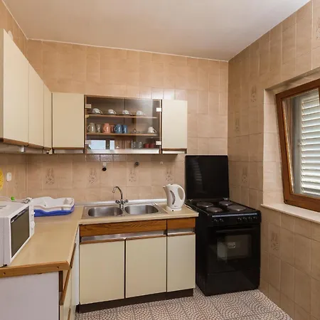 Kisic-three Bedroom With Sea View アパート