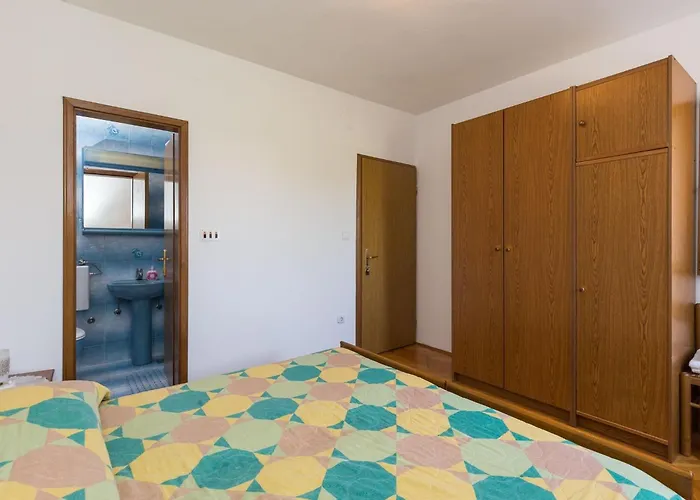 Kisic-three Bedroom With Sea View *